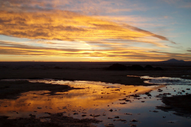 Zonsondergang Uyuni zoutvlakte