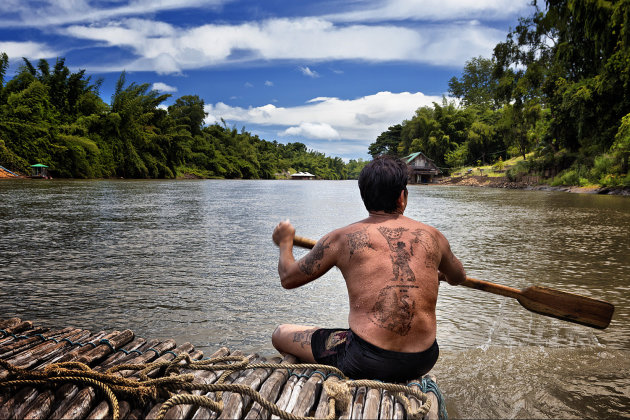 Bamboo rafting op de River Kwai