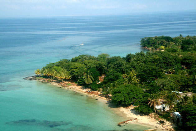 luchtfoto little corn island