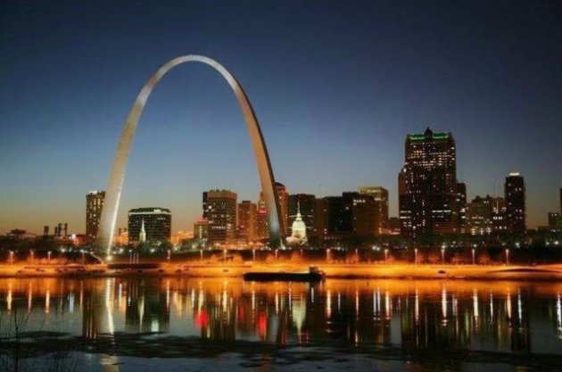 The Arch @ night