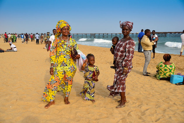 Aan het strand in Lome, de hoofdstad van Togo