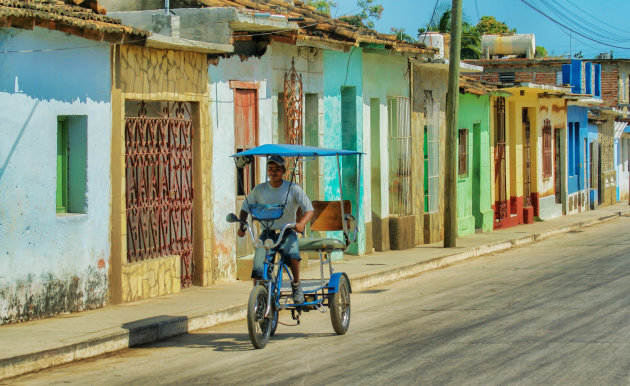 Met de driewieler door Trinidad