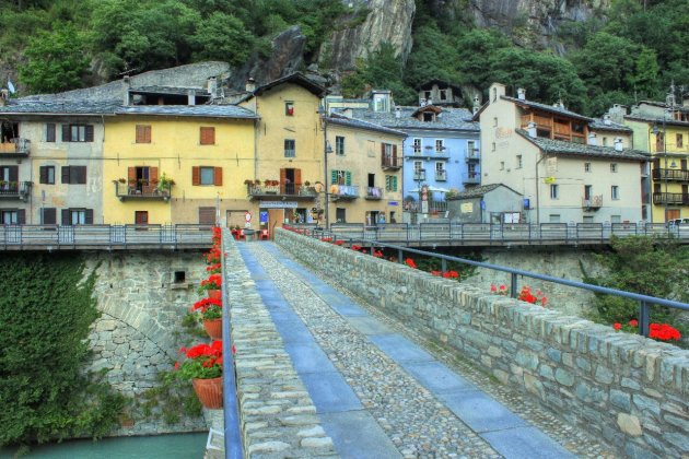 Pont Hone, Aosta