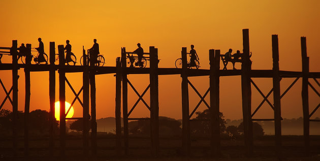 Zonsondergang U Bein brug