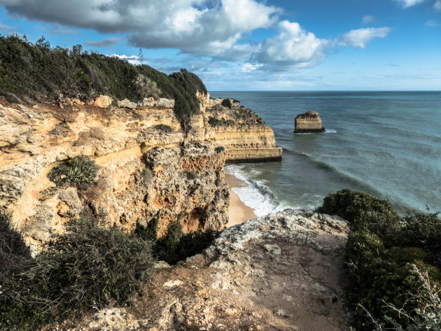 Zicht op Praia da Marinha