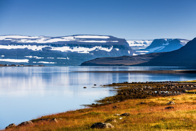 Één van de 8 diepe fjorden