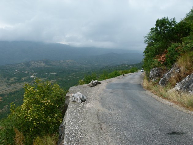 2 richtingsverkeer Manastir Ostrog