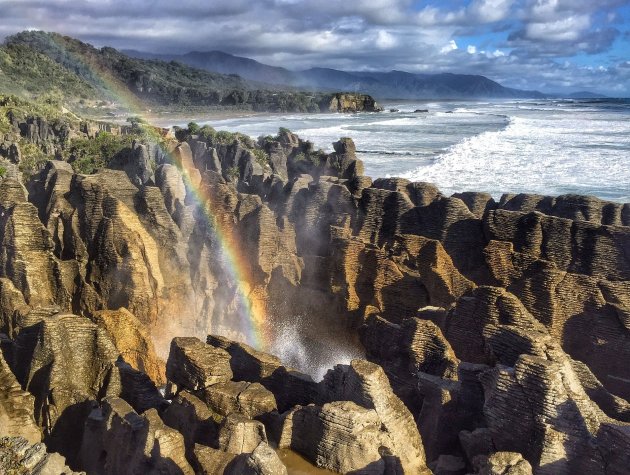 Pancake Rocks rainbow