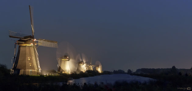 Kinderdijk verlicht