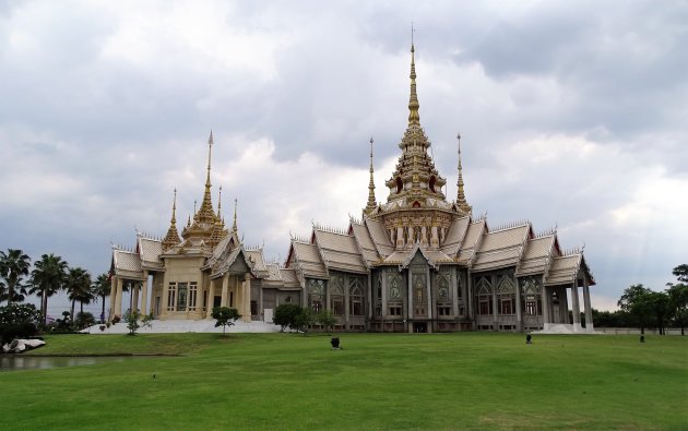 Tempel Non Wat Kum