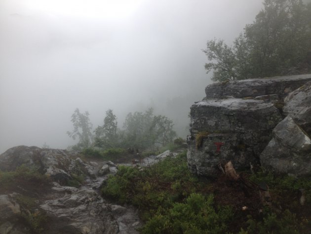 In de mist op de Monnikentrap