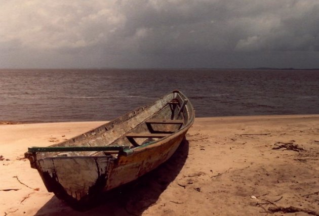 Zicht op de Marowijne vanaf Frans-guyana