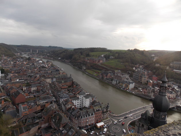 Dinant in de Belgische Ardennen aan de Maas