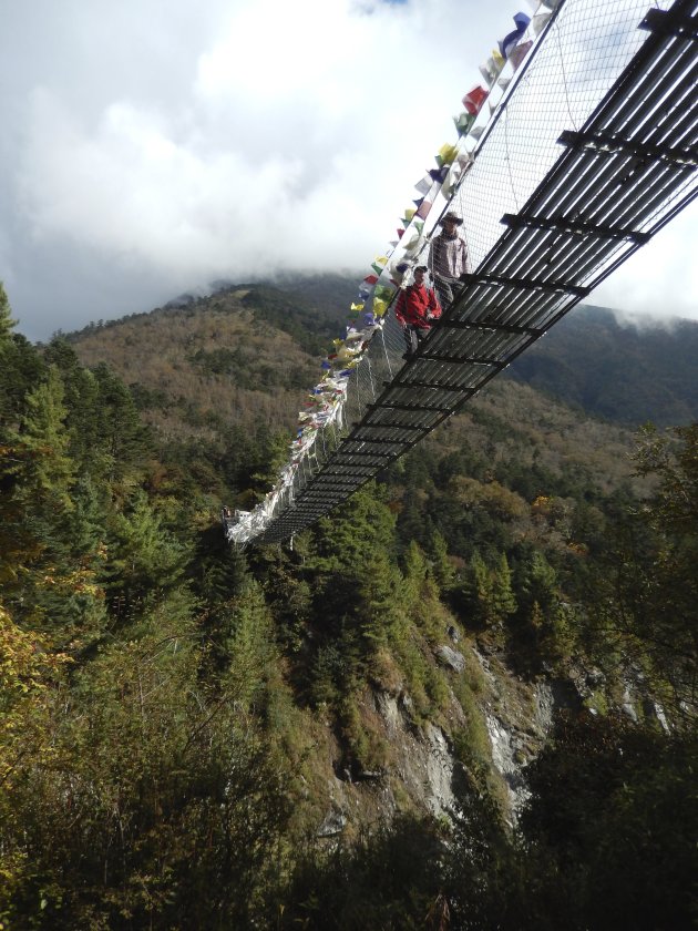 De hangbruggen van Nepal