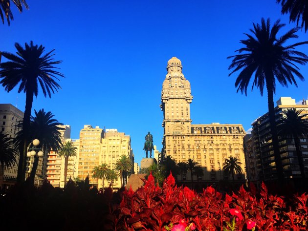 Vergeet Buenos Aires en Ontdek Montevideo