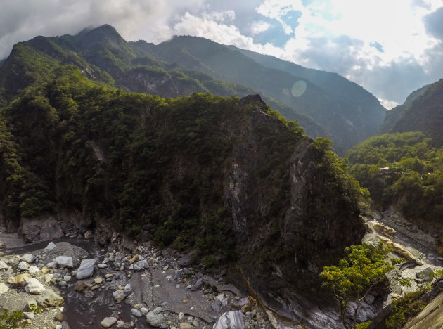 Wandelen op hoogte in Taroko NP, Taiwan. 