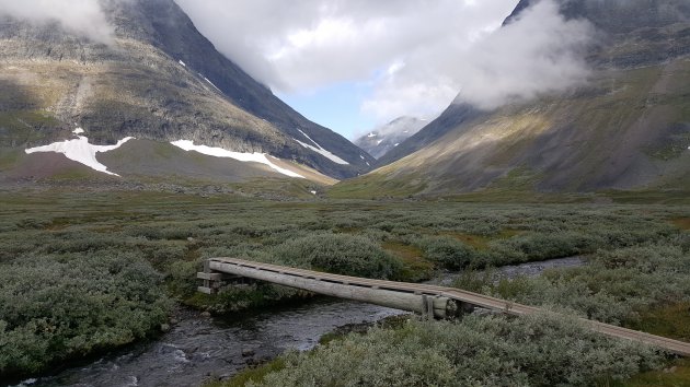 Inkijk in het Siellajohkadal Zweeds Lapland