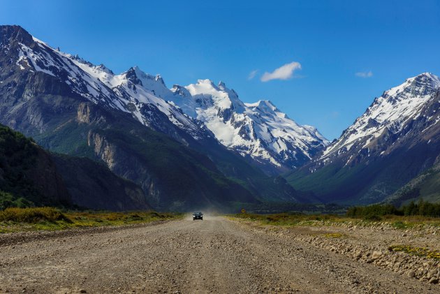 De weg naar Lago del Desierto