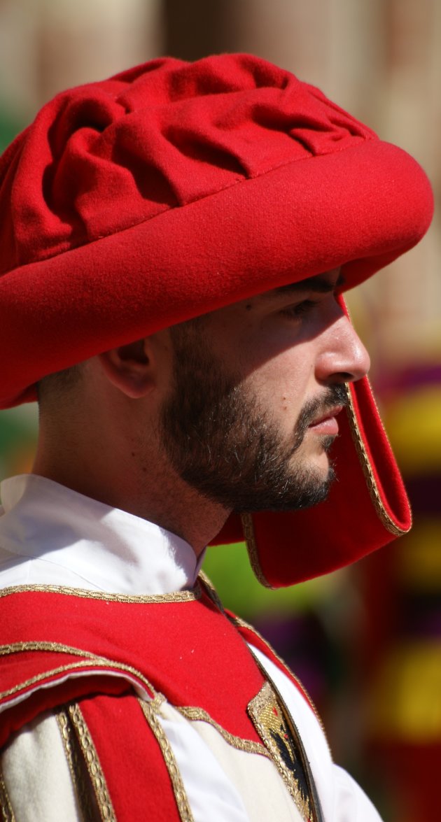 Middeleeuwse vaandeldrager in Asti