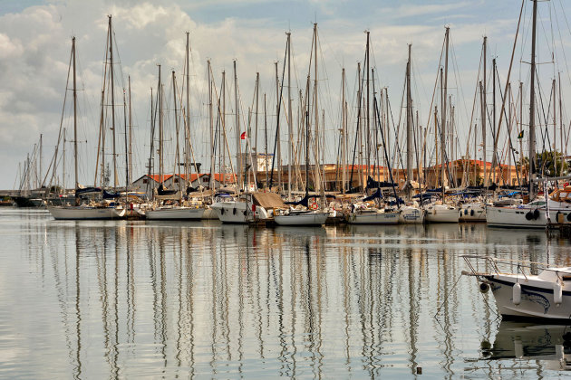 La Cala, oude jachthaven van Palermo