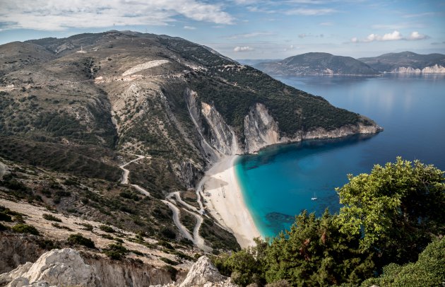 View op Myrtos baai