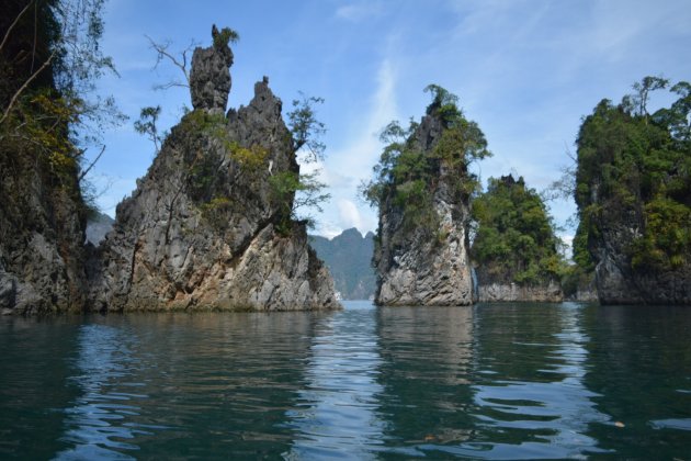 Khao Sok,  mooie vaartocht met uitzichten