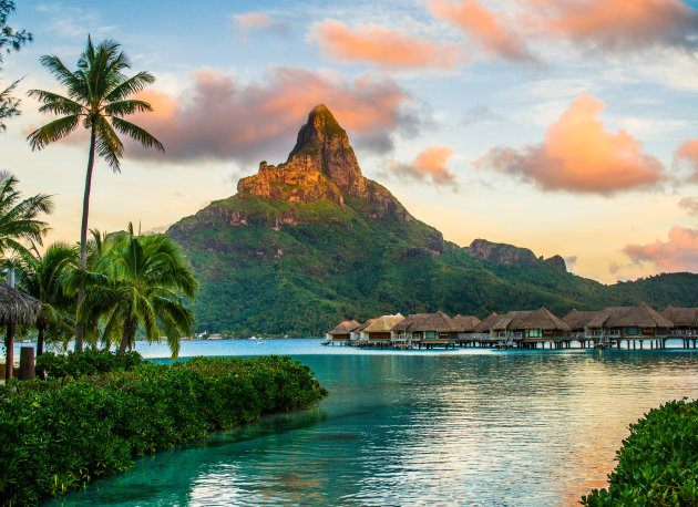 Zonsopkomt Mount Otemanu op Bora Bora